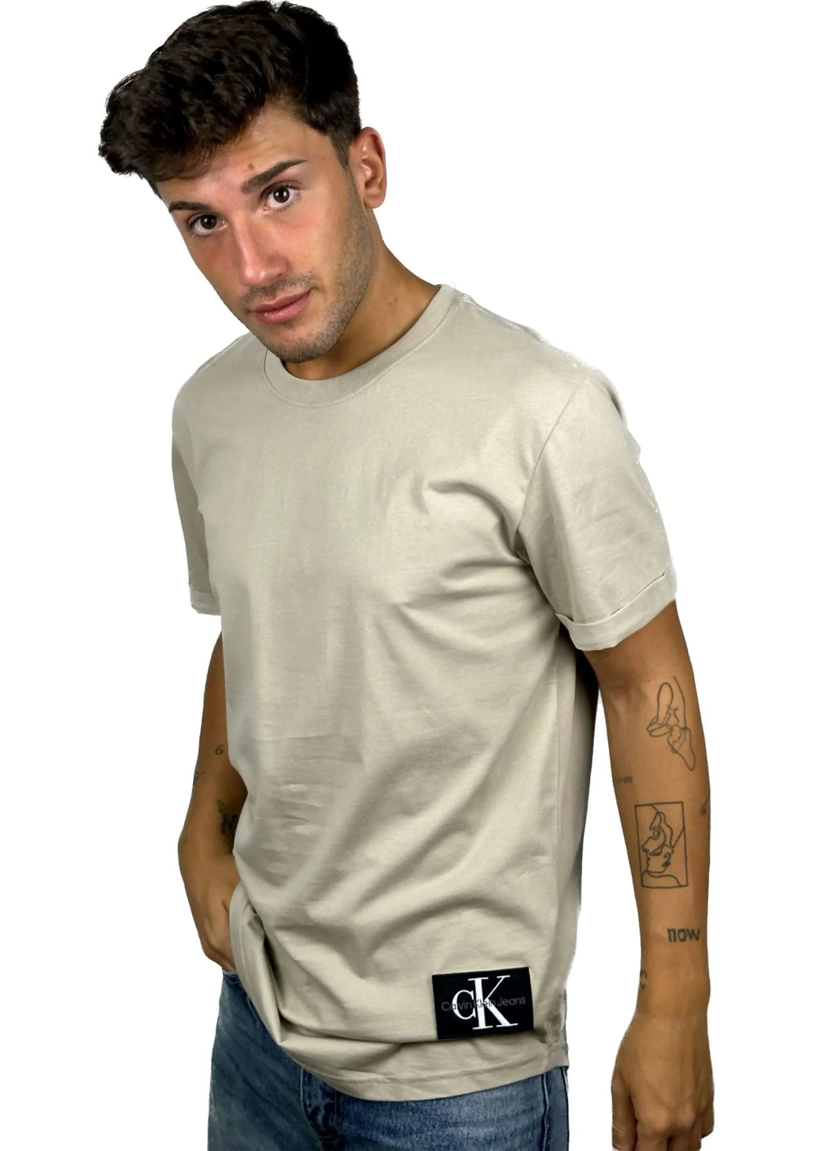 Camiseta Calvin Klein BAGDE TURN UP SLEEVE  Plaza Taupe